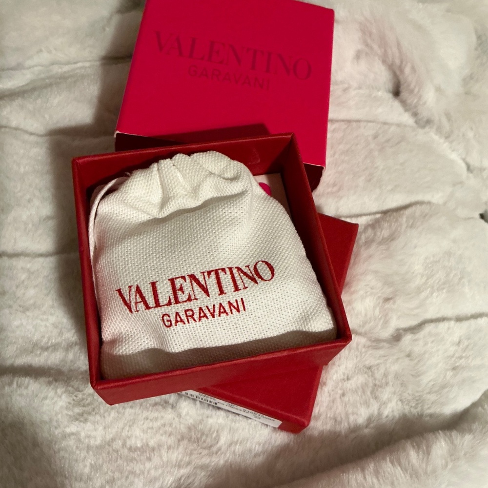 Valentino Garavani Preloved Fushia Crystals VLogo Earrings - Picture 11 of 13